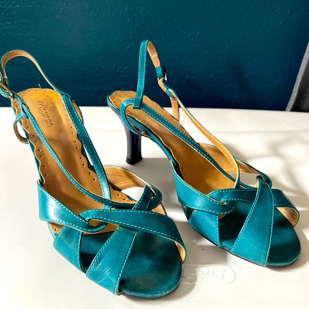 Mariana by Golc || Shawn Kitten Heels || Size 39